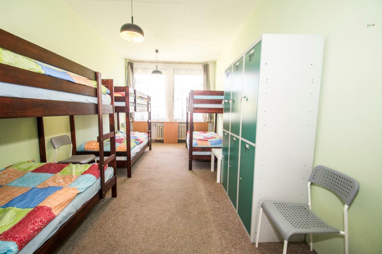 Hostel Prazacka Прага Екстер'єр фото